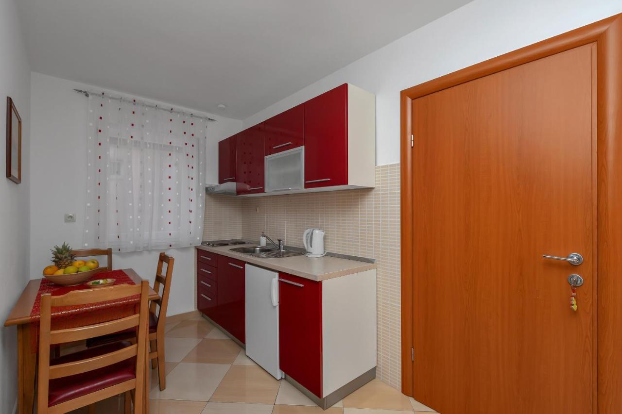 Villa Juric 2 Baška Voda Exterior foto